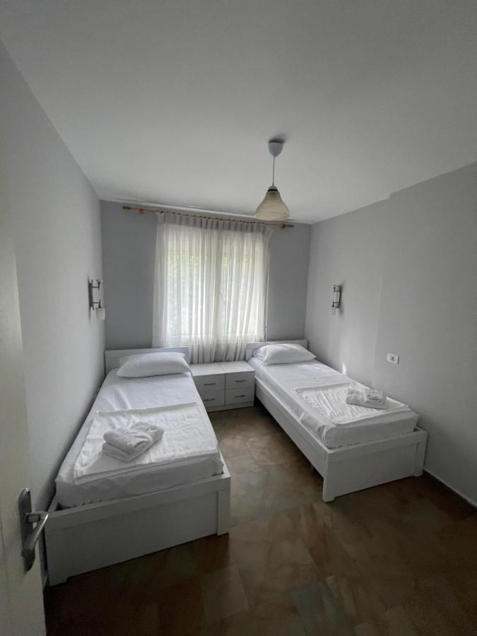 Anna'S Apartment Tirana Exterior photo